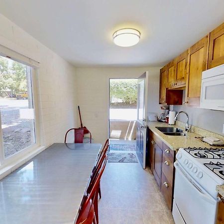 Downtown Cozy Home Base - Purple Sage 1 Moab Bagian luar foto